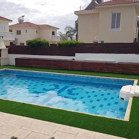 Nissi Luxury Villa *